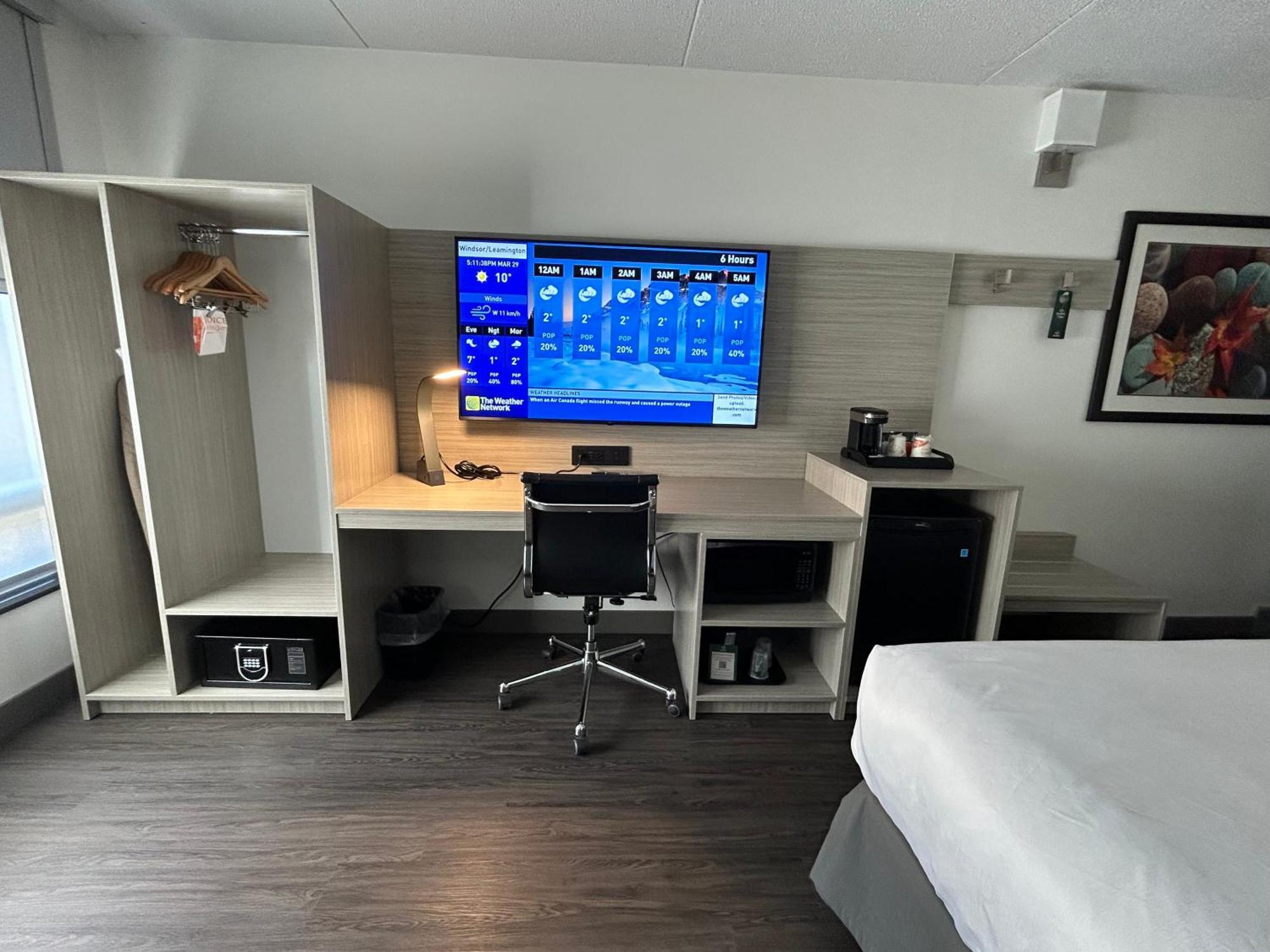 Quality Inn Лимингтон Экстерьер фото