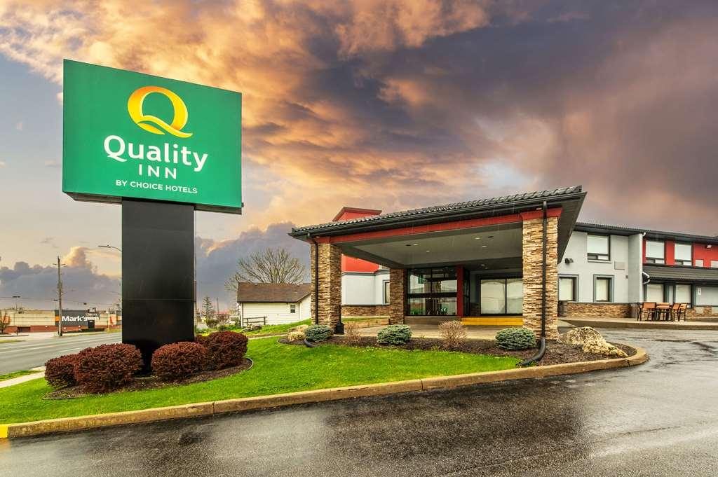 Quality Inn Лимингтон Экстерьер фото